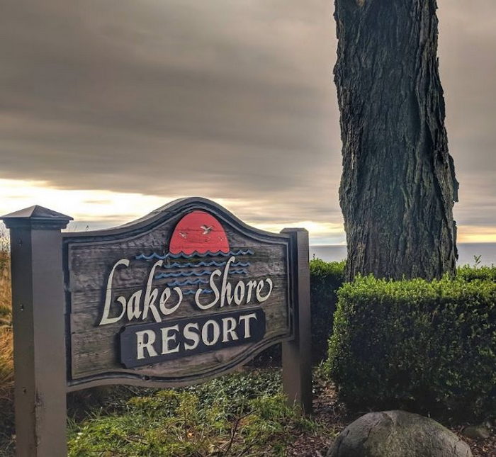 Lake Shore Resort - Web Listing